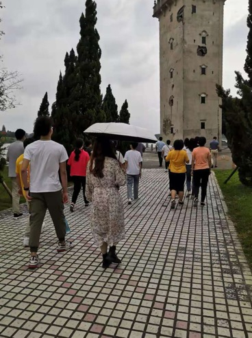 参观塘口“天下粮仓”