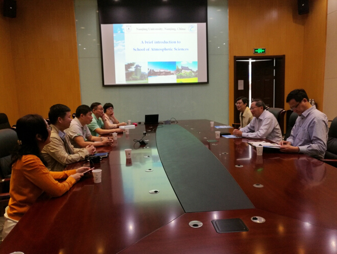 杨建林书记率队前往南京大学、南京信息工程大学进行专项调研