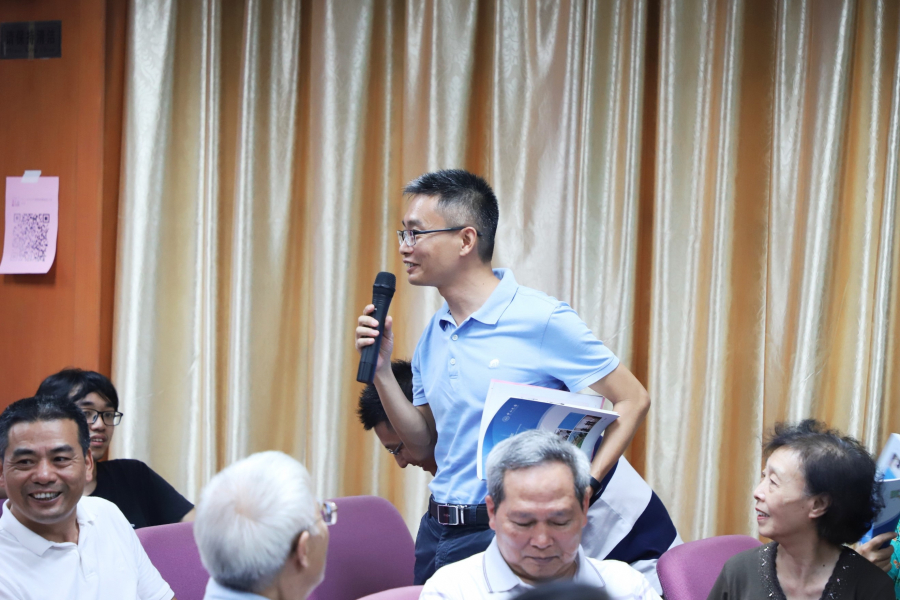 校友们自我介绍