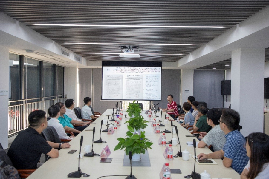 范绍佳教授介绍开放实验站和增城基地的现状及发展规划