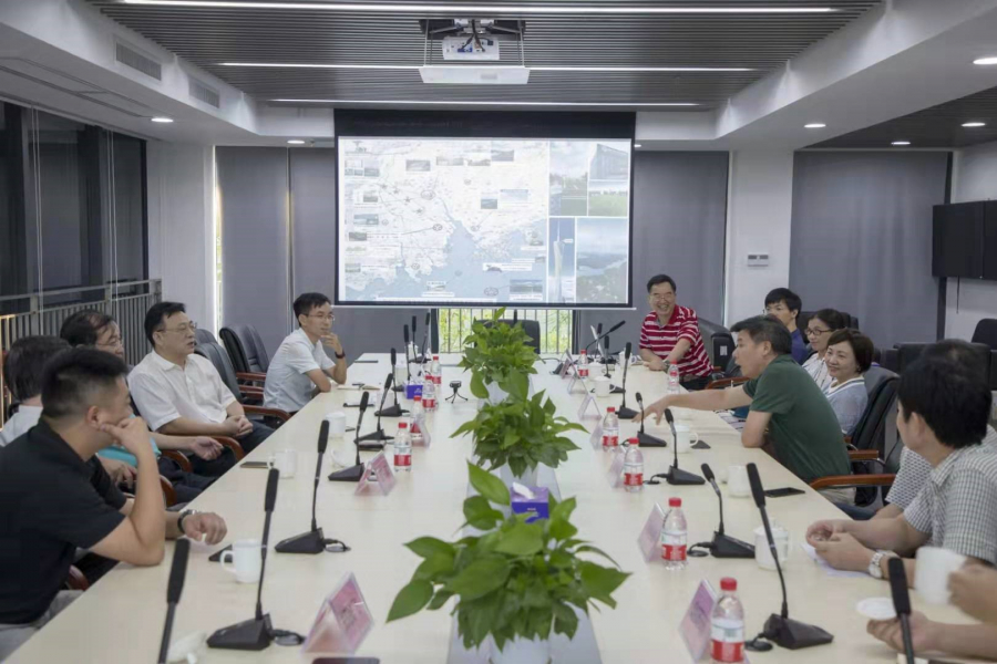 广州市气象局刘锦銮局长指导如何做好开放站及增城基地工作