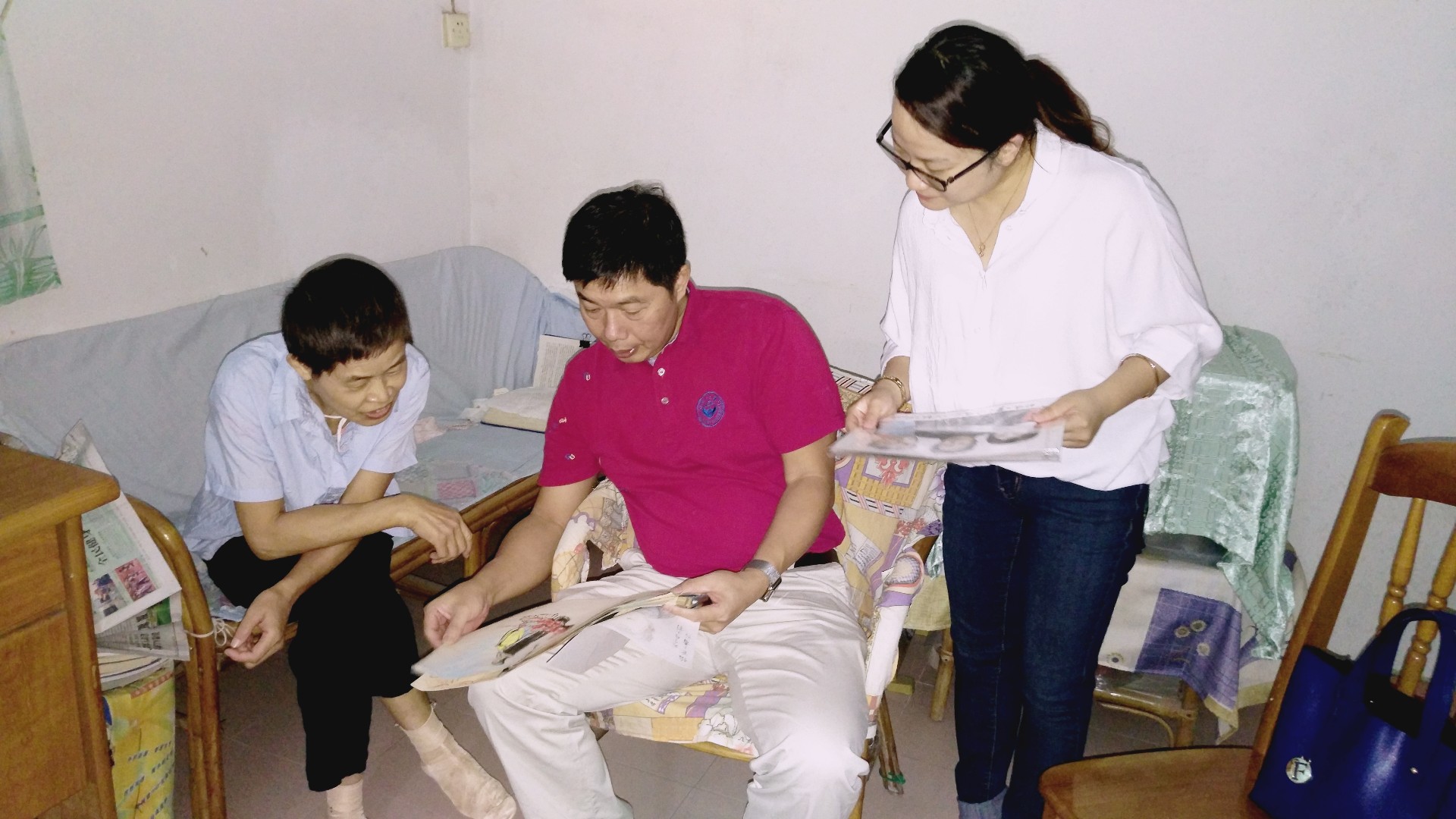 我院领导看望慰问部分退休教职工