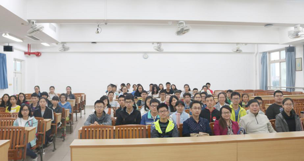 我院举行第四期“开讲啦”系列之校史院史专题讲座