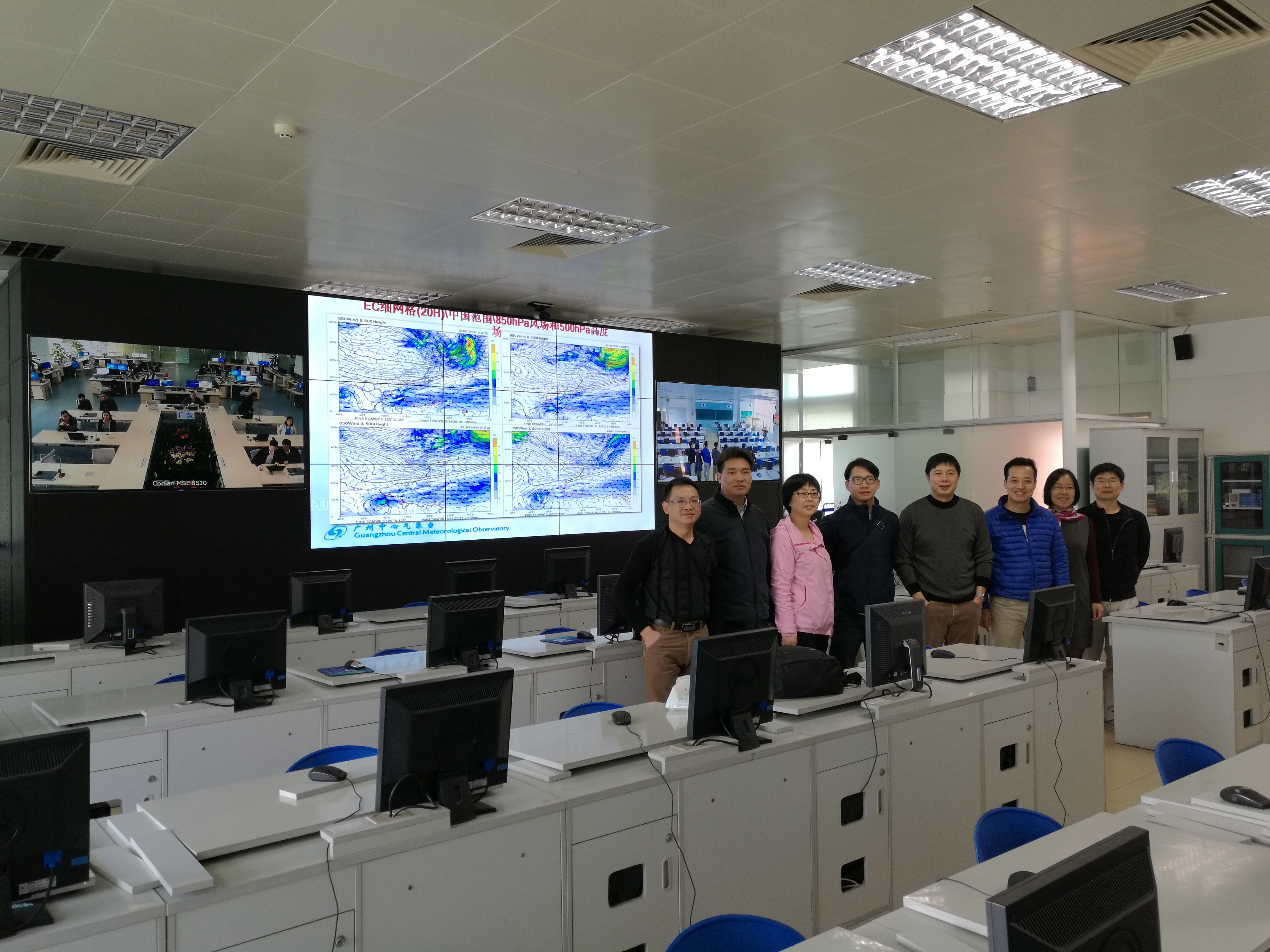 我院通过超高清显示大屏及拼接、高清远程天气会商系统的验收