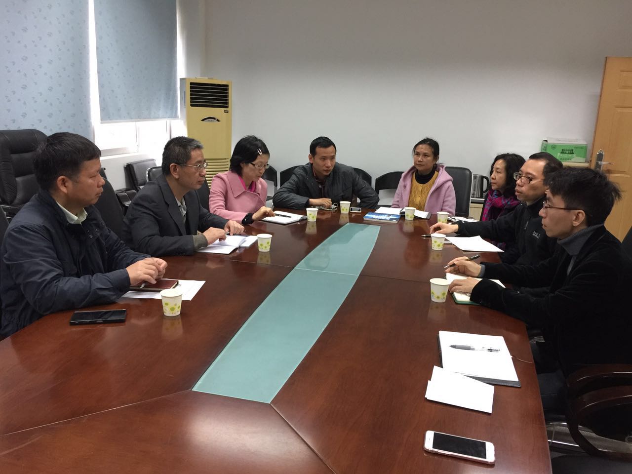 民航中南空管局李萍高工一行来访我院进行合作洽谈