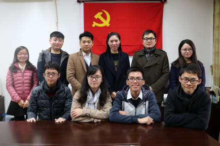 成都信息工程大学来访我院开展“气象防灾减灾志愿者中国行”活动的交流座谈