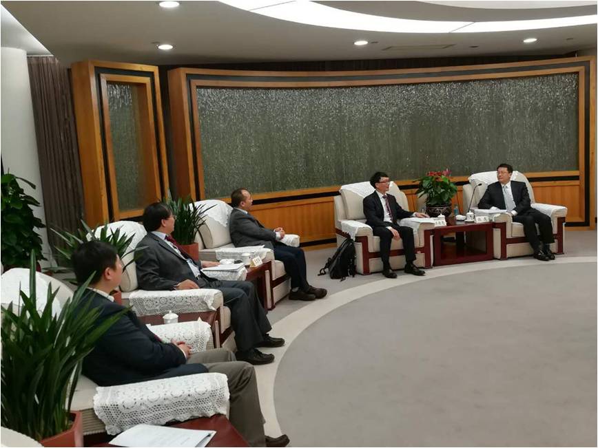 王雪华校长助理一行赴深圳市政府洽谈大气环境领域科技创新合作