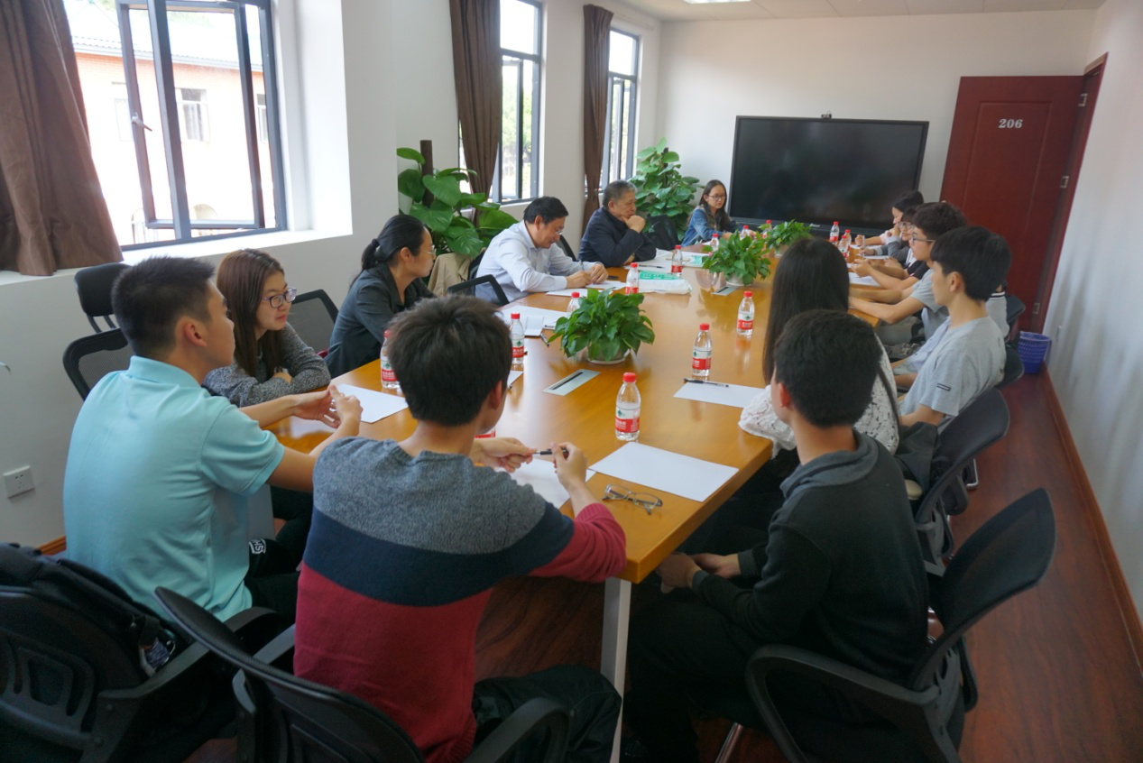 学校教务部组织专家对我院进行本科专业评估