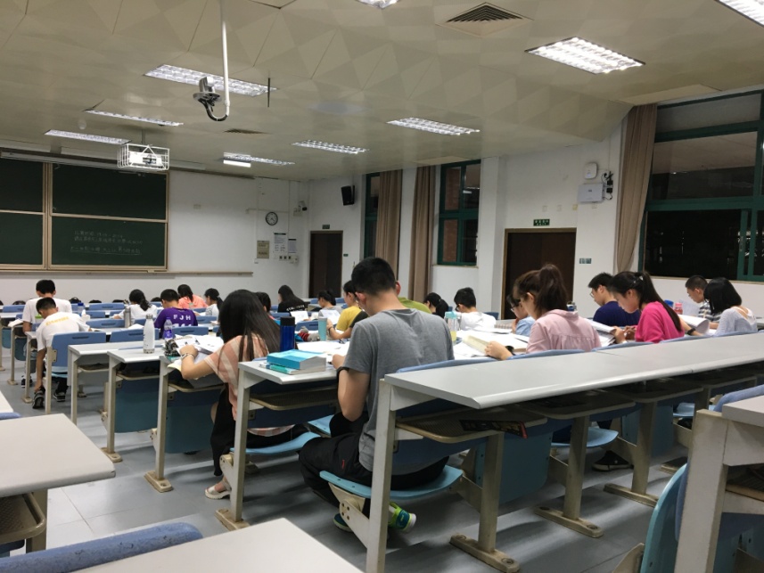 强化业务实践能力，以第二课堂精品项目促本科人才培养质量的提升——记我院第一届天气预报分析大赛