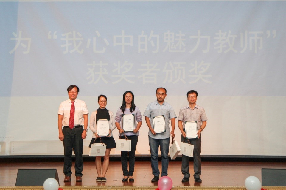 情怀大气，青春不散——我院2017届毕业·家年华系列活动在东校园举行