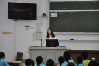 我院举行2017级本科生年级教育大会