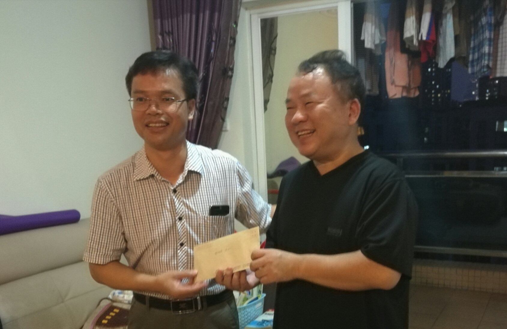 我院开展教师节走访慰问活动