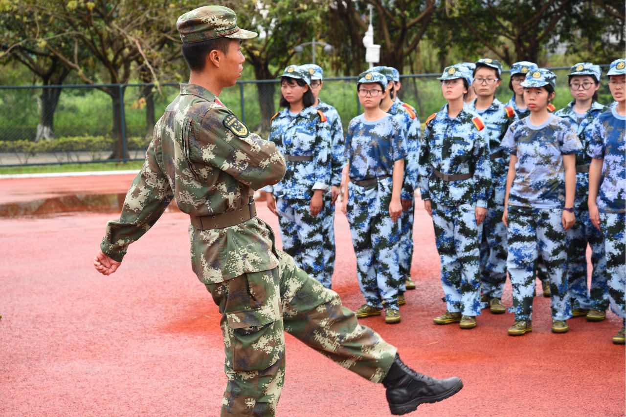 军训剪影 · 青春正好