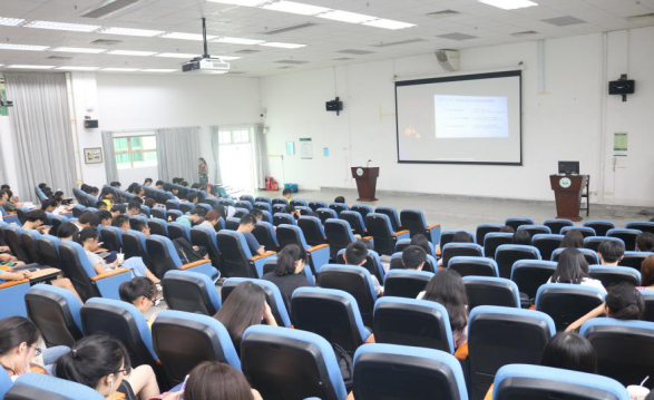 【秋季工作会议】我院组织学生代表观看学校2017年秋季工作会议直播