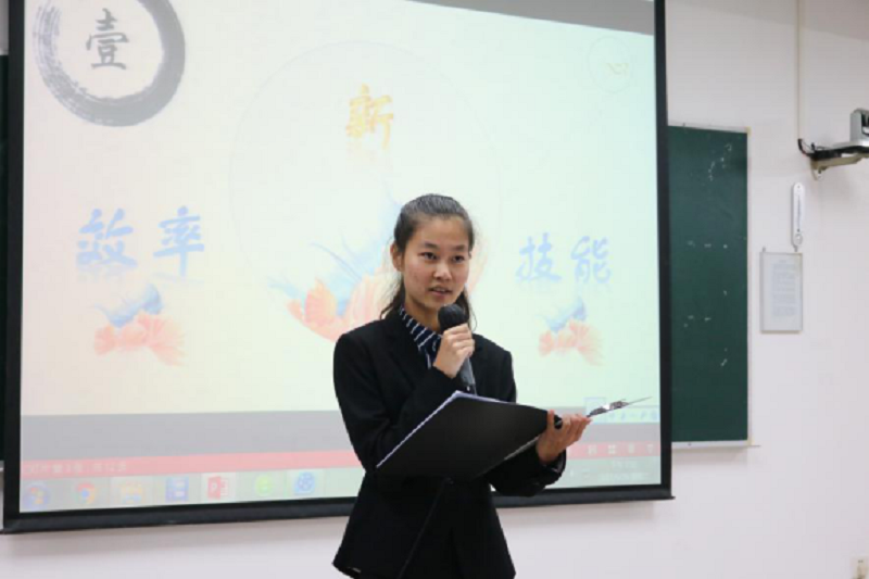 我院举行第二届团员、学生代表大会暨优秀学生干部表彰大会