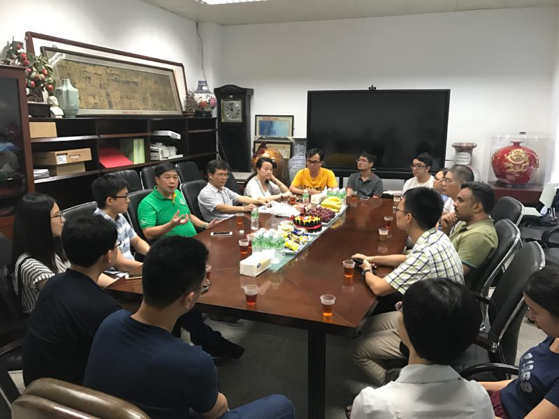 喜迎佳节，温情相约 ----学院工会组织教职工生日会暨新入职教师座谈会