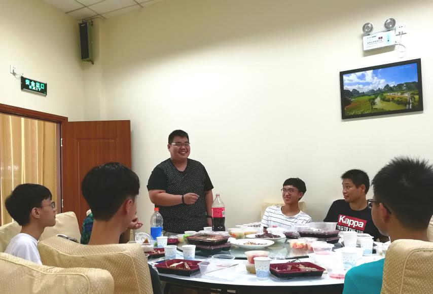 海上生明月，天涯共此时——学院举办师生中秋午餐会