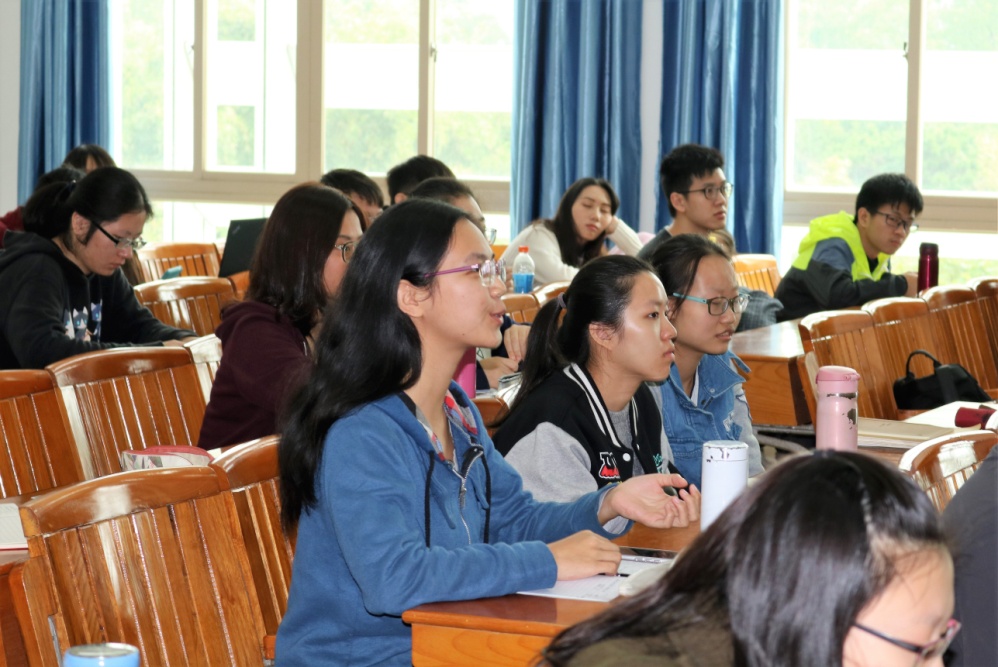 美国加州理工学院GROWTH学者叶泉志博士主讲 “流星观测在行星大气研究中的应用”学术讲座