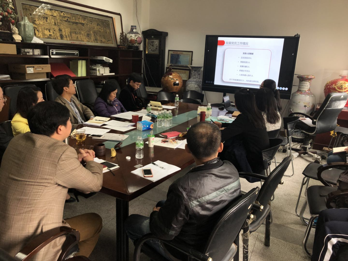 我院党总支召开2017年度党支部书记述职评议考核会