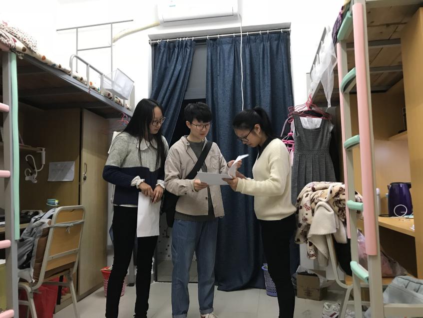 我院开展年末学生宿舍安全巡查走访工作