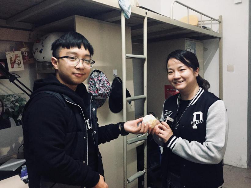 我院开展年末学生宿舍安全巡查走访工作