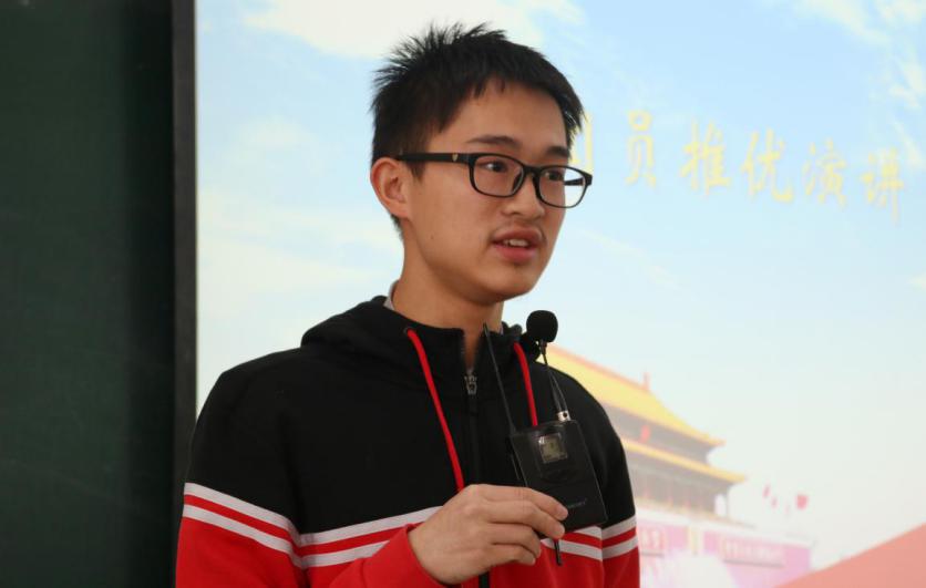 我院团委举办2017级本科生思想交流分享会