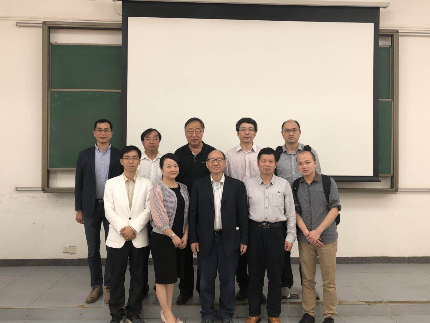 秦大河院士领衔主讲我院《气候变化科学概论》课程