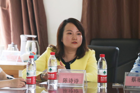 我院举办“大气团”学生骨干专项发展讲座 ——如何做好新闻摄影工作