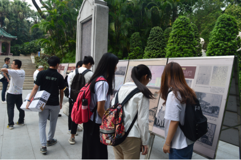 时代变幻，精神永存——我院2015级应用气象班祭拜烈士陵园