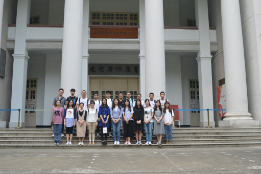 时代变幻，精神永存——我院2015级应用气象班祭拜烈士陵园