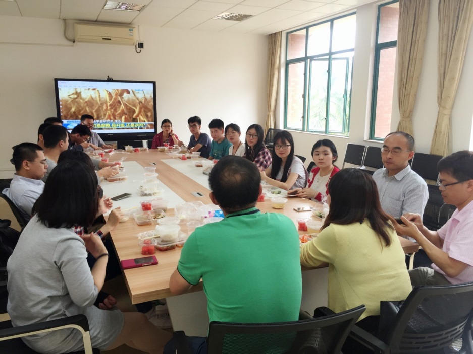 “预”见更好的自己 ——我院召开2018年春季学期第二次师生午餐会