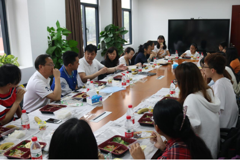 细雨润心 | 我院举行2018年春季学期珠海校区第二次师生午餐会