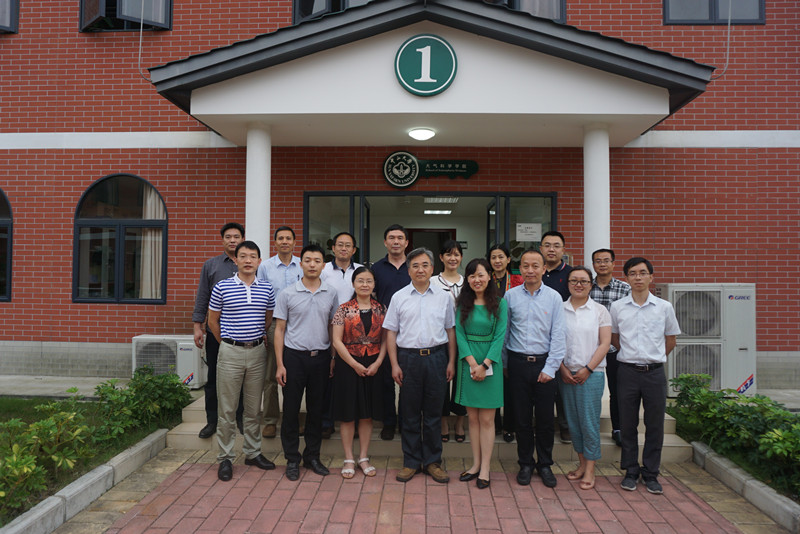 朱熹平副校长一行到我院调研实验室设备管理工作