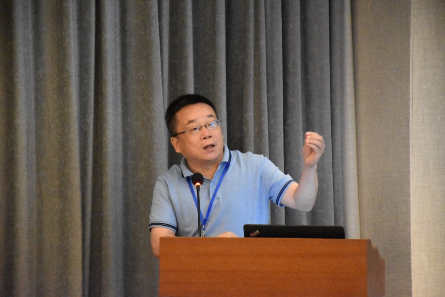 香港大学土木工程系陈骥教授