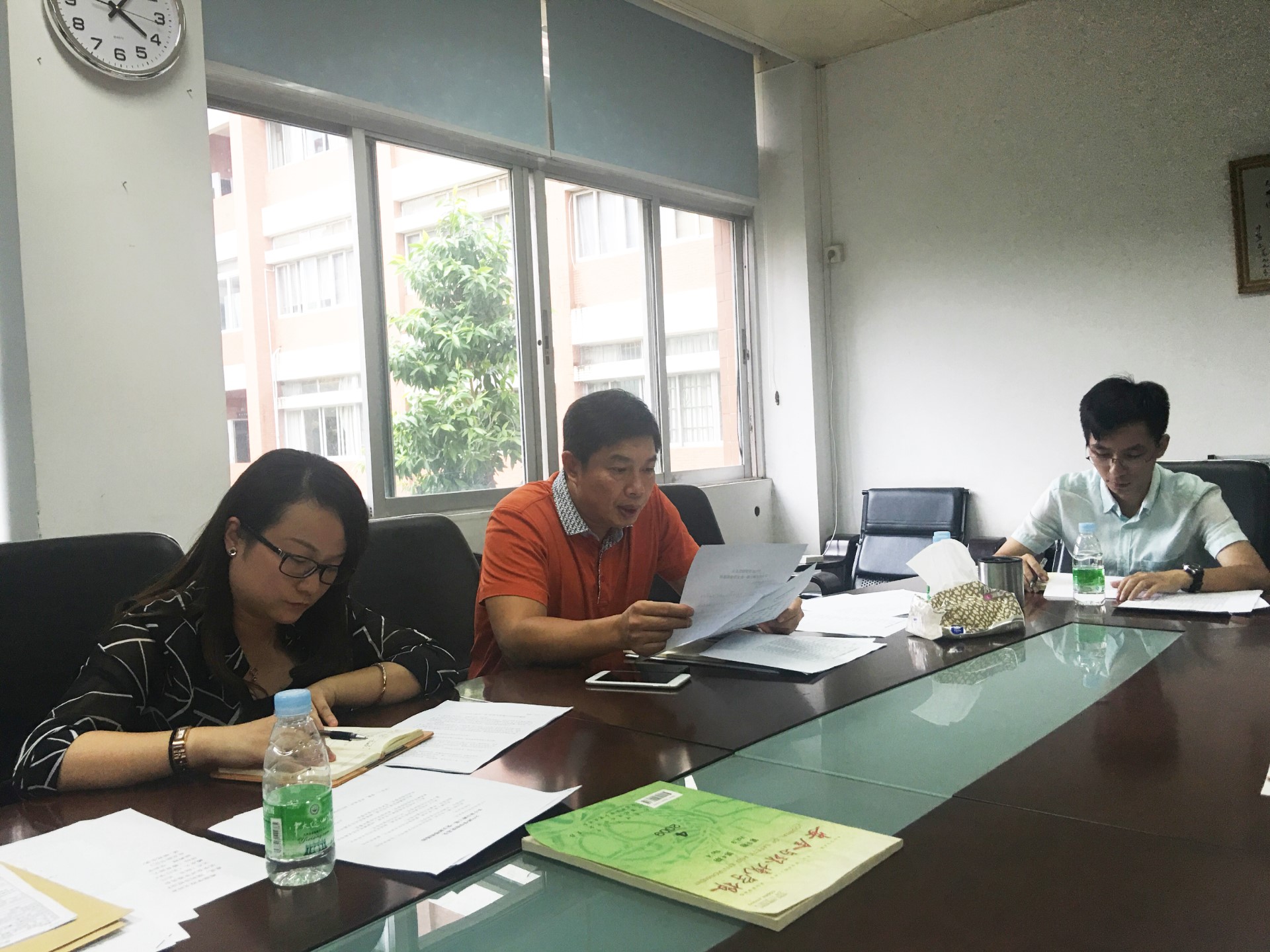 学院党总支召开支部书记会议部署近期工作