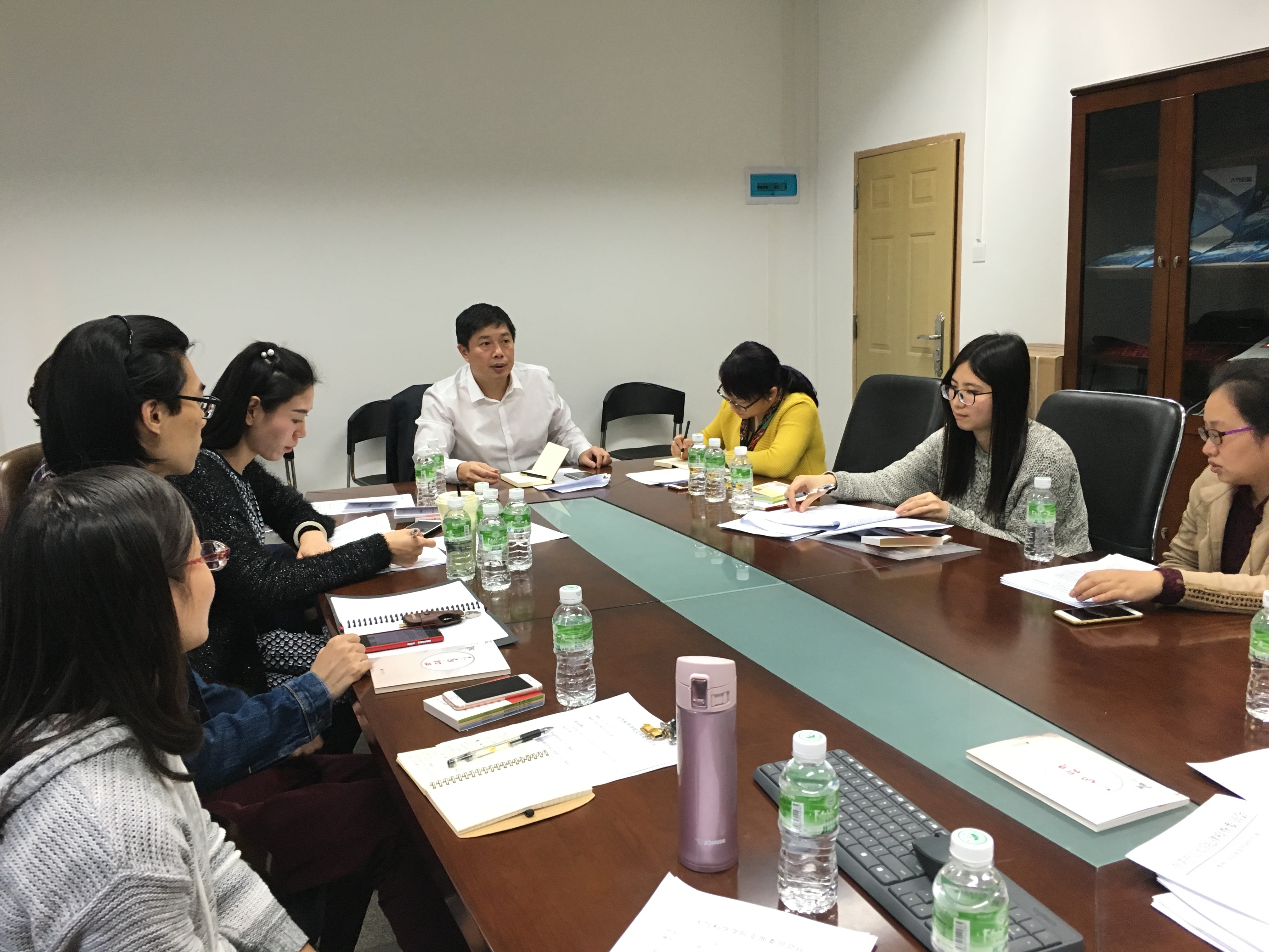 传达全国高校思政工作会议暨学校党务工作会议精神